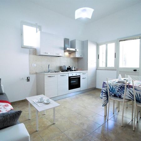 Holidaycasa Sebastiano - Grazioso Bilocale A 150 Mt Dal Mare Sperlonga Exterior foto