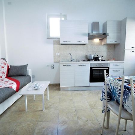 Holidaycasa Sebastiano - Grazioso Bilocale A 150 Mt Dal Mare Sperlonga Exterior foto