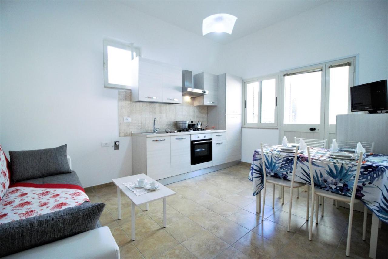 Holidaycasa Sebastiano - Grazioso Bilocale A 150 Mt Dal Mare Sperlonga Exterior foto