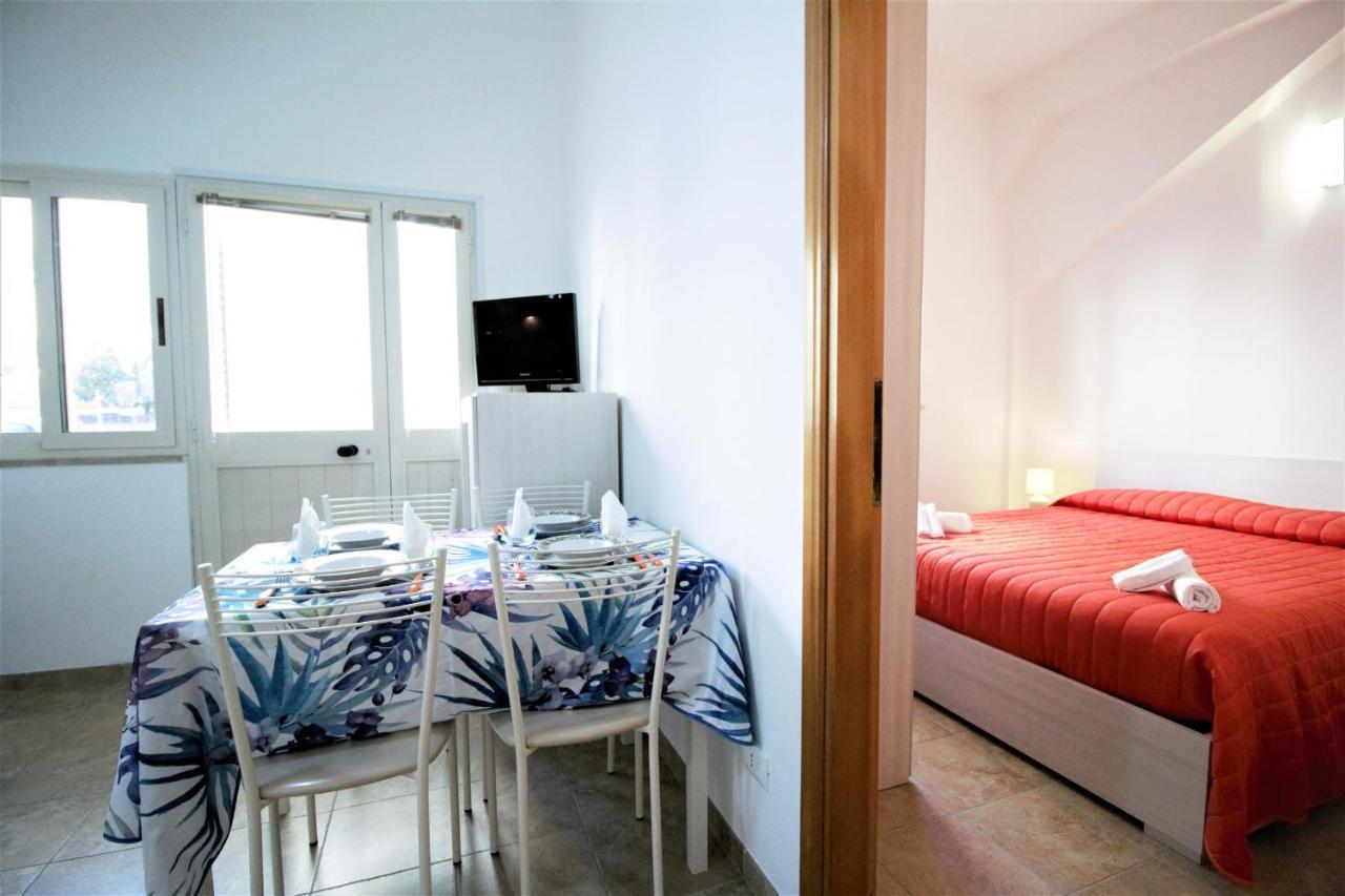 Holidaycasa Sebastiano - Grazioso Bilocale A 150 Mt Dal Mare Sperlonga Exterior foto